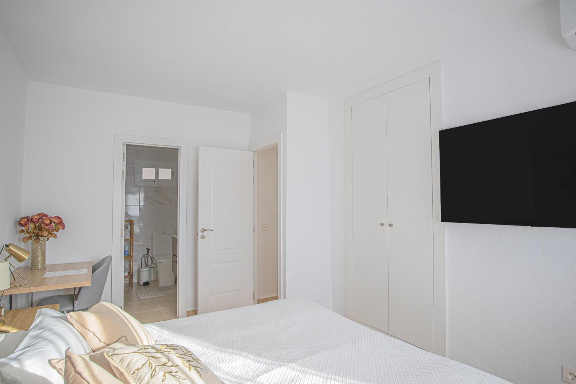Buenti Apartments Beach Beautiful View Marbella Exteriör bild