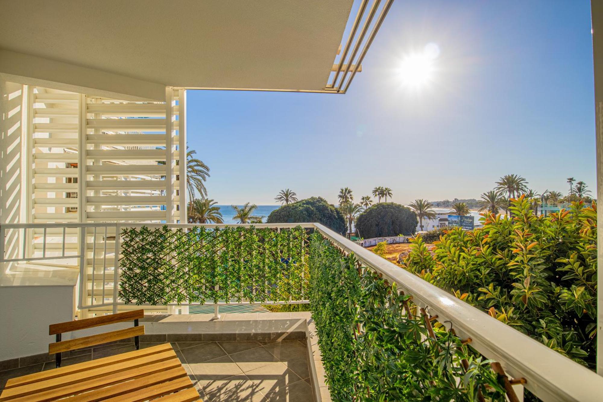 Buenti Apartments Beach Beautiful View Marbella Exteriör bild